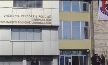 AKUZOHET PËR SHPËRDORIM DETYRE/ Pezullohet shefi i Komisariatit të Policisë në Gjirokastër, ja për çfarë dyshohet (EMRI)
