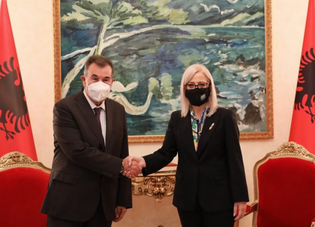 TAKON AMBASADORIN E MAQEDONISË SË VERIUT/ Nikolla: Vendet tona janë gati për Tryezën e parë Ndërqeveritare me BE-në
