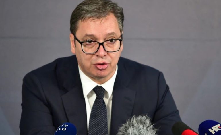 SERBI/ Vuçiç në Samitin e të Painkuadruarve: Dialogu me Kosovën nuk ka alternativë