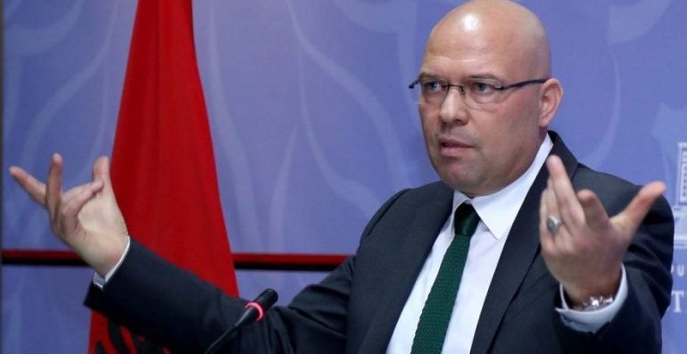 “TURP…”/ Ylli Manjani: Ligji idiot i Lulit për Vettingun, e nxjerr si një Enveruc