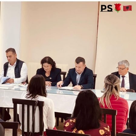 TAKIM ME ASAMBLENË SOCIALISTE TË BALLSHIT/ Balla: Në qarkun e Fierit do të startojë një proces real i hapjes së PS-së