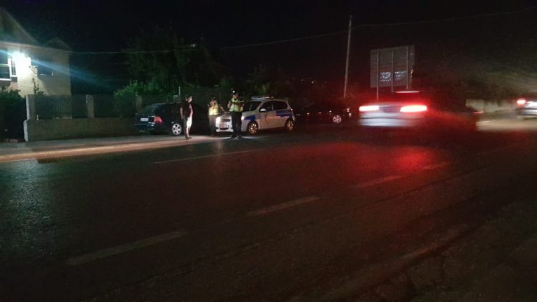 AKSIDENT NË AKSIN SHIJAK-HARDHISHTE/ Përplasen dy makina, 4 të plagosur dërgohen në spital