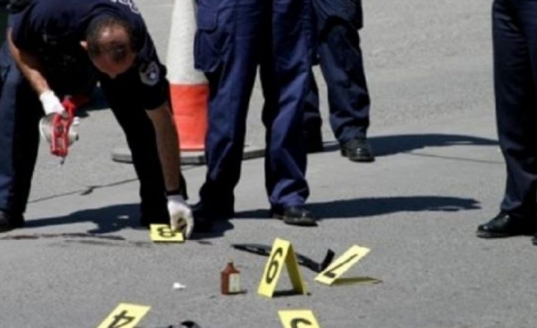 PLAS SHERRI MEs 3 PERSONAVE/ Vritet me thikë 25-vjeçari shqiptar
