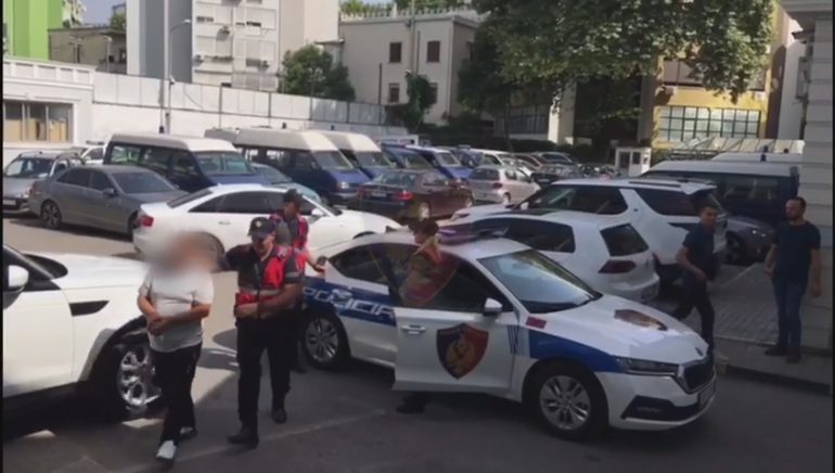 DROGË, VJEDHJE DHE…/ Nëntë të arrestuar në Tiranë gjatë 24 orëve të fundit, ja çfarë ndodhi