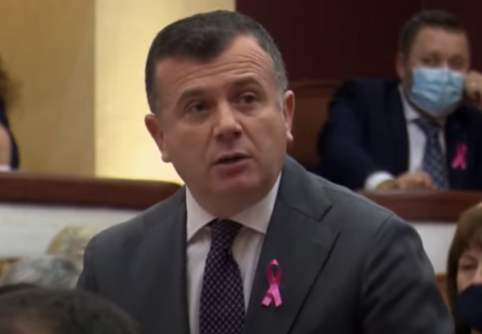 DEBATE NË KUVEND/ Balla sqaron opozitën: Mos abuzoni, mund të keni halle të tjera, por…