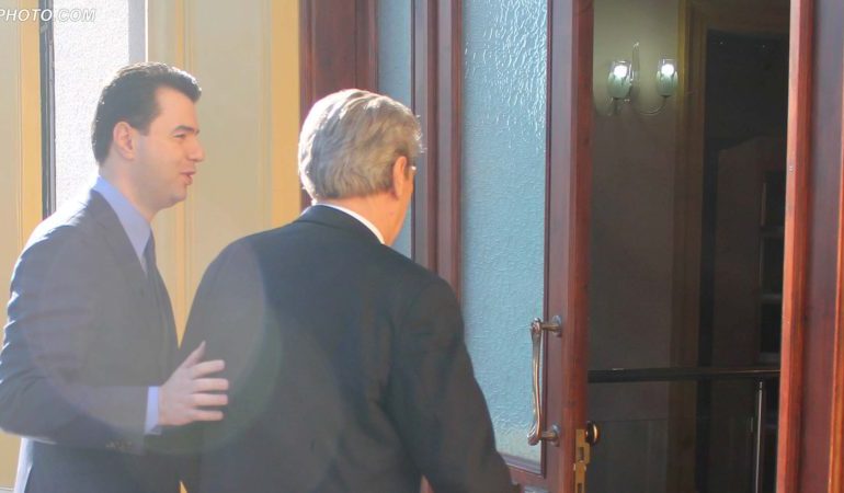 PËRPLASJET NË PD/ Zbulohet strategjia dhe hapat e ardhshëm që do hedhë Berisha