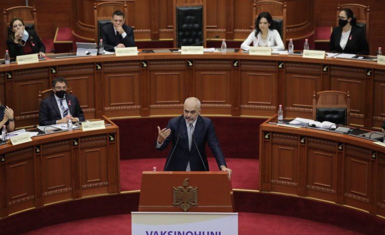 “LULZIM, JE HALLEXHI”/ Rama: Mos e bëj gabimin të bësh garë “qenef me qenef” me Berishën