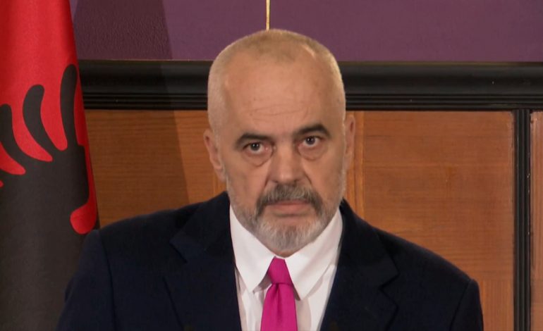 “MBUSHNI BOTËN ME ALARME FALSE”/ Rama kërkon takim me gazetarët për “Agjencinë për Media dhe Informim”: Ju jap fjalën…