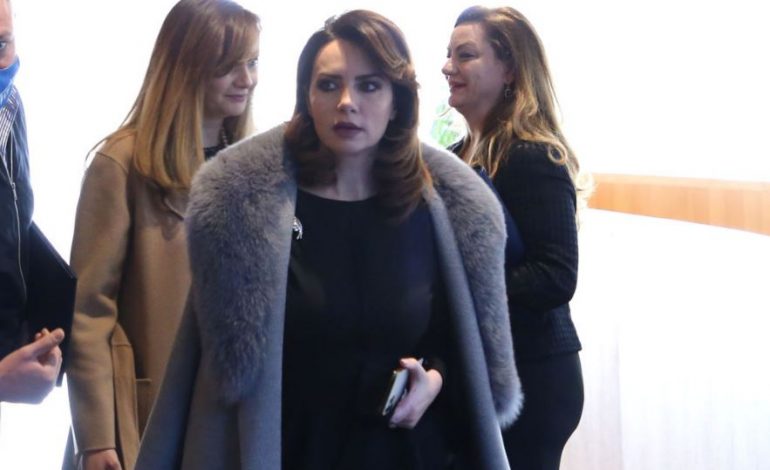 DEBATI NË MBLEDHJEN E PD/ Grida Duma-deputetëve të PD: Hipokritë, këtu vendos Basha