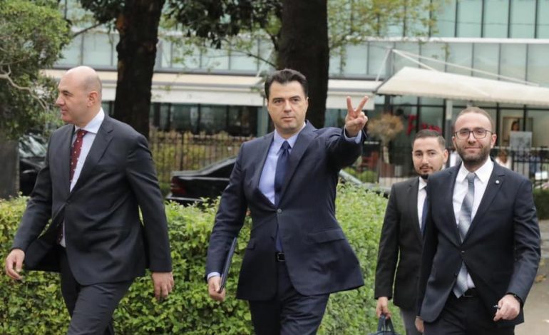 A mund të SHKARKOHET Basha dhe a mund të mblidhet Kuvendi i PD nga 1/4? Flet anëtari i Këshillit Kombëtar