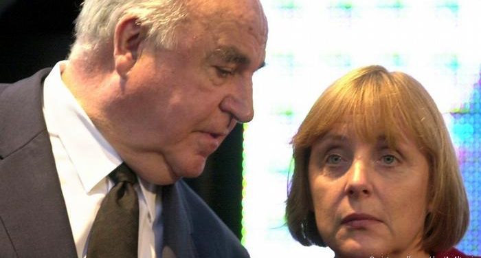 “ARKA E ZEZË” E HELMUT KOHL/ Grushti i Angela Merkelit kundër “babait” të saj politik