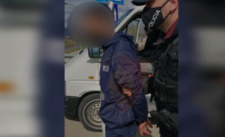 ARRESTOHET 18-VJEÇARI NË PËRRENJAS/ Tri ditë më parë i shpëtoi policisë gjatë aksionit për goditjen e…