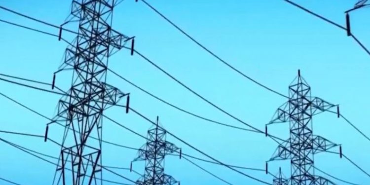 KRIZA ENERGJITIKE/ KESH për “VOA”: Rezervat e kaskadës së Fierzës janë ruajtur. Ekspertët: Menaxhimi i mirë i sektorit ul…