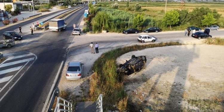 MBYLLET AUTOSTRADA LUSHNJE-FIER/ Zbulohet SHKAKU