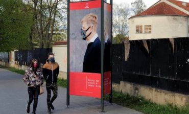 COVID-19/ Lituania rivendos mbajtjen e maskave në ambiente të mbyllura