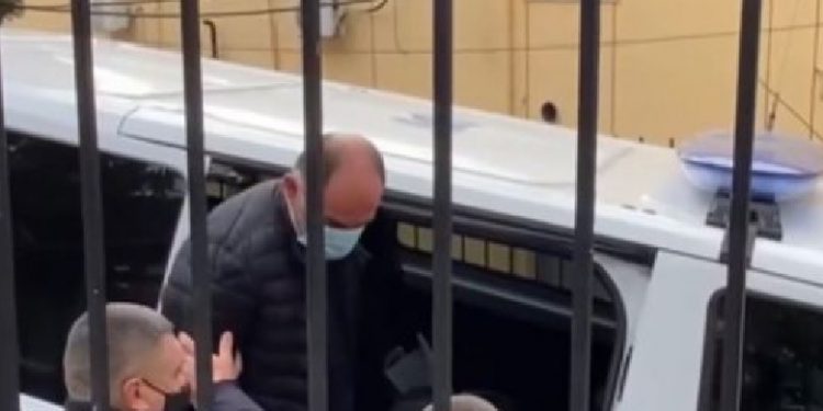 PËRPLASI ME MAKINË BASHKËFSHATARIN/ Kërkohen 18 vite burg për Mhill Gegën, prokuroria: Ka prova se e vrau me dashje