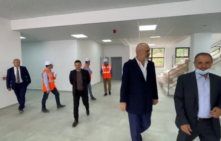 “I VETMI KRYEMINISTËR QË KA ARDHUR 10 HERË NË BUBQ”/ Rama jep porositë e fundit për lagjen e re