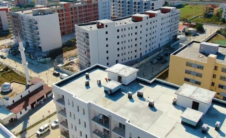 PUBLIKON PAMJET NGA BANESAT E REJA NË KAVAJË/ Rama: Për pak javë hapen dyert për 359 familje të prekura nga tërmeti