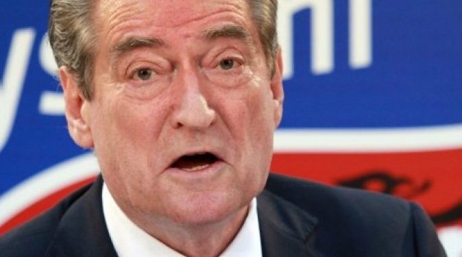 FESTON DITËLINDJEN/ Berisha: Sot jam 77 vjeç, do sjell demokracinë në Shqipëri