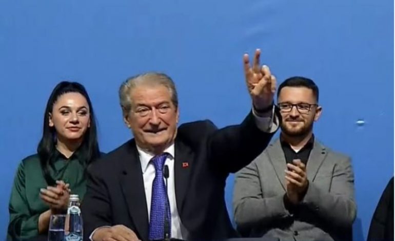 E THOTË PËR HERË TË PARË/ Sali Berisha: Më 11 dhjetor do të mbaj Kuvendin Kombëtar të PD-së