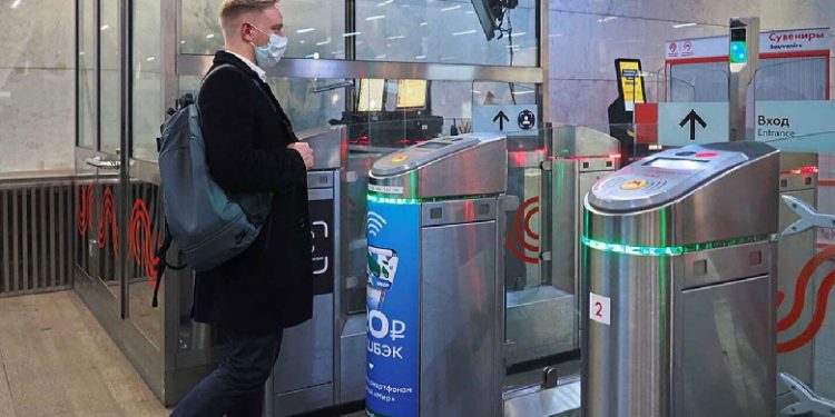 PAGESA ME ANË TË FYTYRËS/ Metroja e Moskës sjell sistemin e ri teknologjik në botë