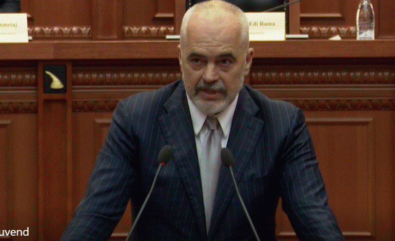 KUVEND/ Rama ironi me Bashën: Mos imito atë të “foltores”, hallin që ke nuk ta qajmë dot