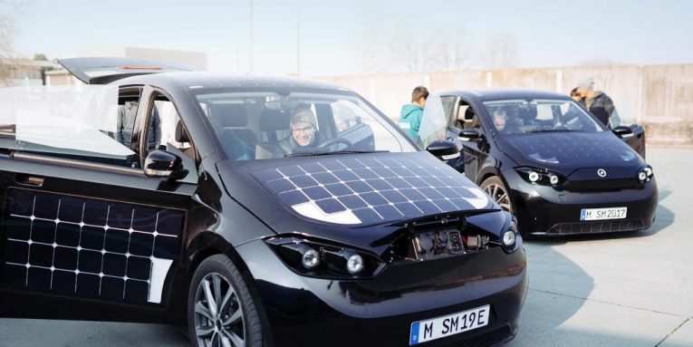 U THEMELUA NË NJË GARAZH ME 4 MIQ/ Firma gjermane e makinave diellore Sono Motors bën kërkesë për…