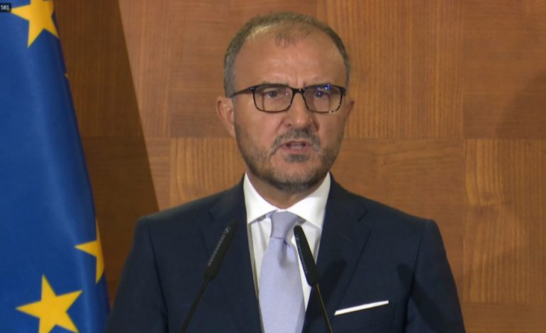 “JEMI SHUMË QARTË PËR STANDARDIN…”/ Soreca: Përfundoni Vettingun, po bëhet pikë referimi kudo