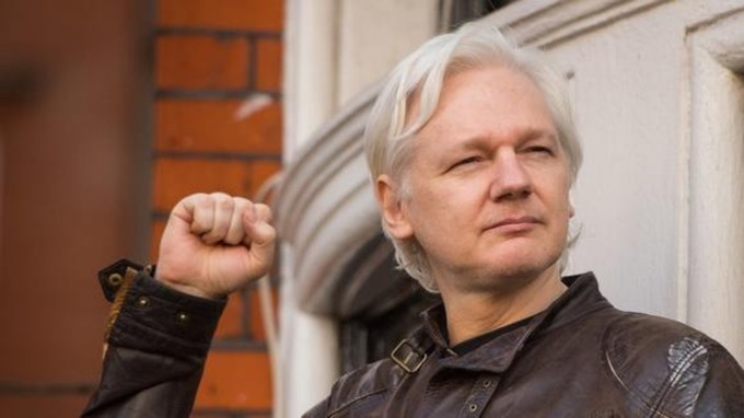 BRITANI/ Gjykata nis shqyrtimin e kërkesës për ekstradimin e themeluesit të Wikileaks