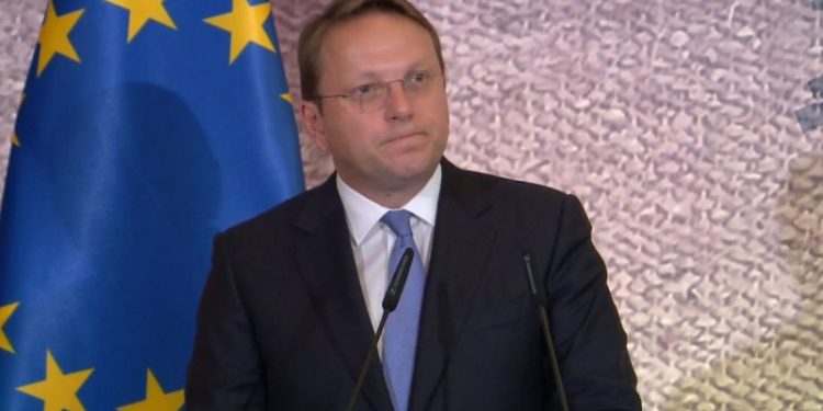 NEGOCIATAT ME BE/ Varhelyi: Shqipëria dhe RMV i kanë përmbushur kushtet