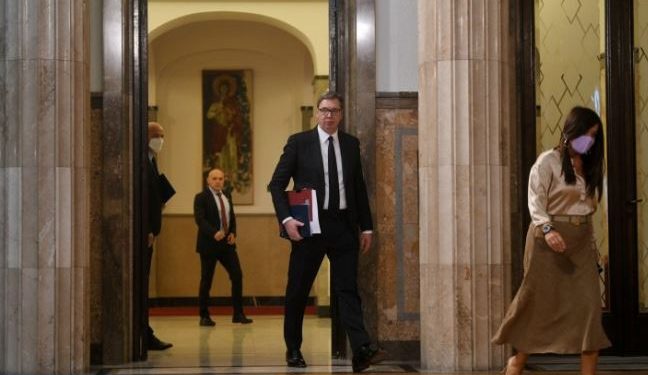 ZGJEDHJET/ Thirrja e Vuçiç: Serbët e Kosovës të jenë të bashkuar…