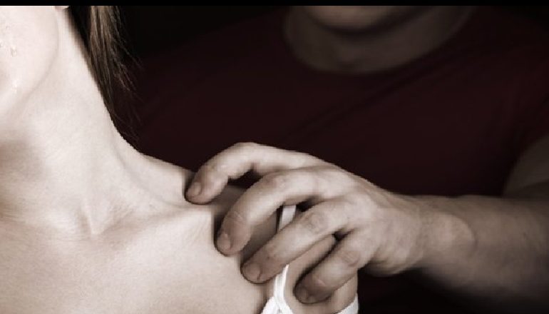 DYSHOHET SE KA NGACMUAR SEKSUALISHT NJË TË MITUR/ Arrestohet 58-vjeçari në Durrës