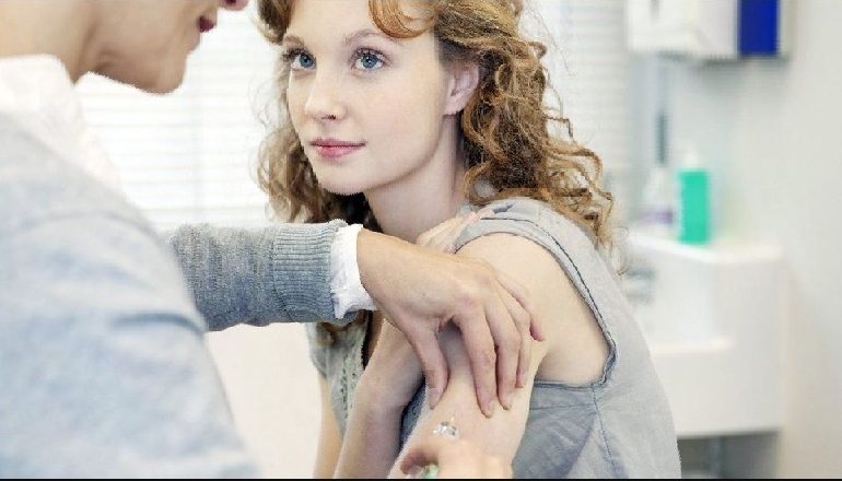 STUDIMI/ Vaksina e HPV redukton kancerin e qafës së mitrës me gati 90%