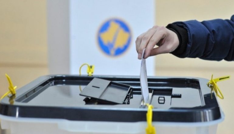 SOT HESHJTE ZGJEDHORE NË KOSOVË/ Komunat në balotazh, nesër mbahet raundi i dytë i zgjedhjeve lokale