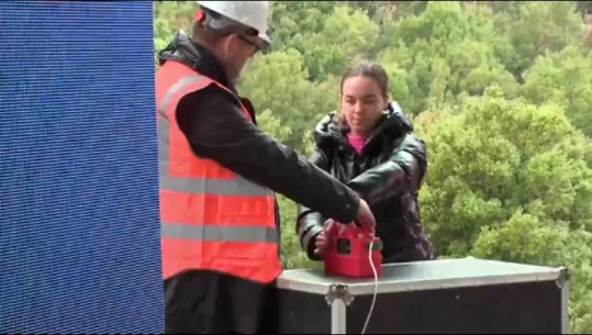 “NUK BESOJ TEK…”/ Rama nuk pret shiritin e fillimit të punës në tunelin e Llogarasë, fton një vajzë të re