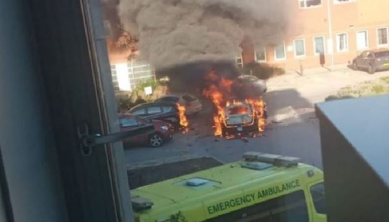 SHPËRTHIM TERRORIST PRANË NJË SPITALI NË LIVERPOOL/ Vdes kamikazi! 3 të arrestuar, pjesë e sulmit