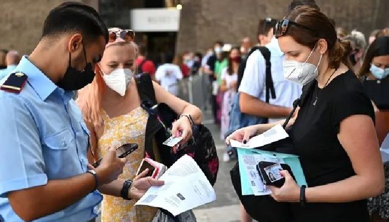 STUDIMI: Shumica e europianëve janë dakord që të përdoret pasaporta e vaksinimi të Covid 19, si kusht…