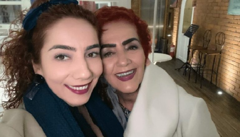 NAJADA ÇOMO FESTON DITËLINDJEN/ Urimi i së bijës: Dhurata më e bukur për mamin, të vaksinohesh