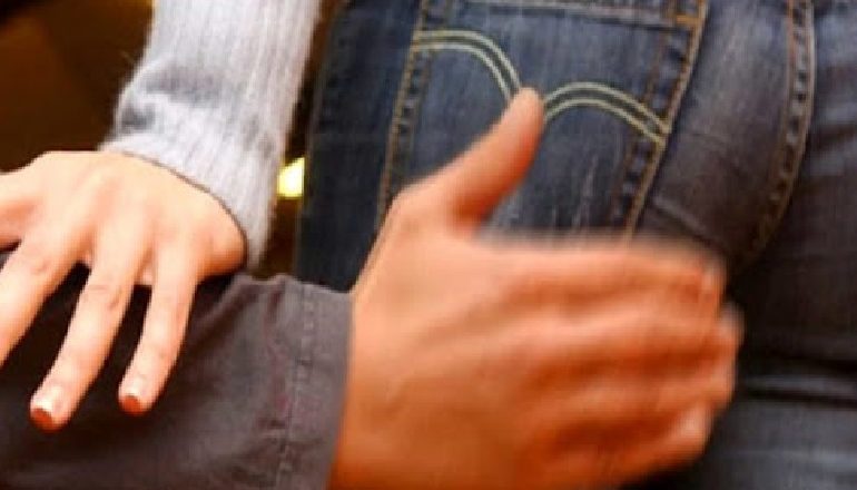 NUK DUROI MË NGACMIMIN SEKSUAL/ Shqiptarja qëllon për vdekje me thikë pensionistin që kujdesej në Itali