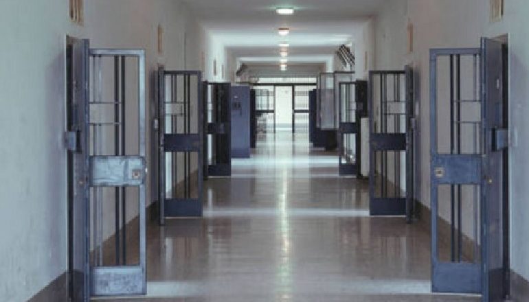 8 TË IZOLUAR NË REGJIMIN 41 BIS/ Manja paralajmëron: Do të futen të dënuar të tjerë
