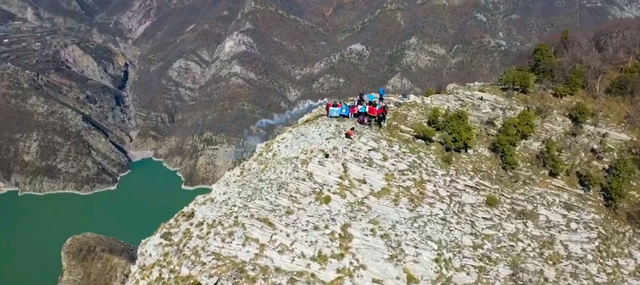 PUBLIKON PAMJET/ Rama zbulon destinacionin më të ri turistik, që ka pritur me mijëra vizitorë