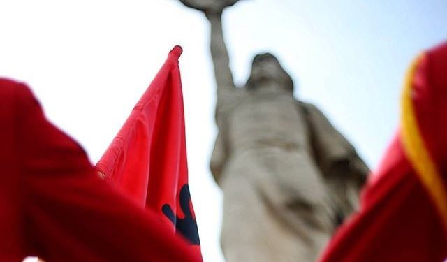 29 NËNTORI/ Shqipëria feston sot 77-vjetorin e Çlirimit