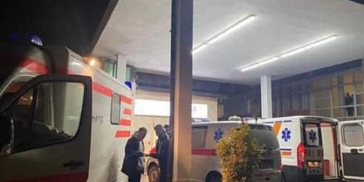TRAGJEDIA/ Detaje nga sulmi ku humbën jetën 4 persona. Vrasësi i maskuar qëlloi me kallash