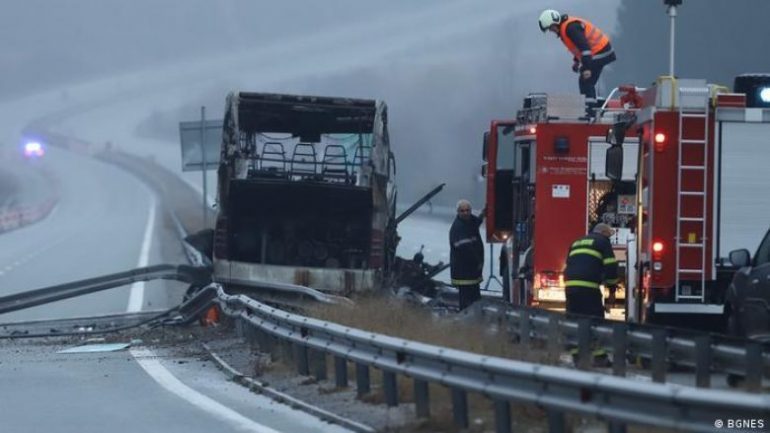 TRAGJEDIA NË BULLGARI/ Tre ditë pas përplasjes konfirmohet viktima e 45-të (EMRI)