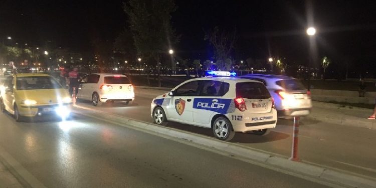 SHPËRDORIM DETYRE/ Arrestohet ish-kryeinspektori i IMT-së në Elbasan, shoqërohen në polici dhe 5 zyrtarë të tjerë