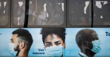 STUDIMI: Mbajtja e maskave në transportin publik redukton infektimin me Covid
