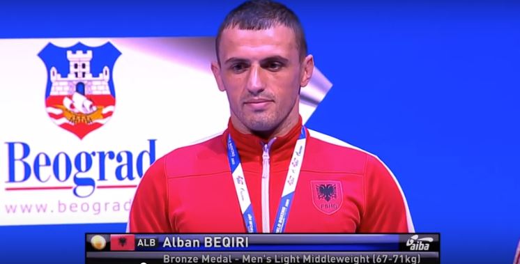 REZULTATI HISTORIK/ Alban Beqiri valviti flamurin shqiptar në Beograd por shikoni skandalin e tifozëve serb