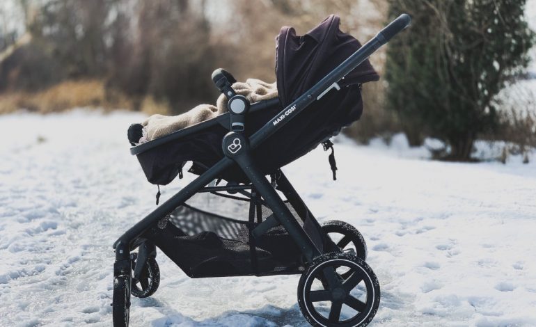 E PAZAKONTË/ Nordikët i lënë bebet të flenë në ambientet e jashtme në temperatura nën zero