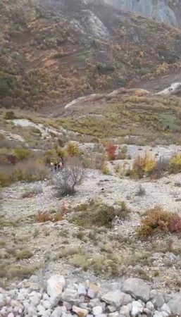 VRASJA E BIZNESMENIT RUZHDI HOXHA/ Mbërrijnë forcat RENEA për nxjerrjen e trupit të tij, ja kush merret në PYETJE