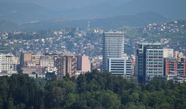 PASURITË E PALUAJTSHME/ Nuk ndalet rritja e çmimeve për apartamentet në Tiranë, përse ndodh kjo